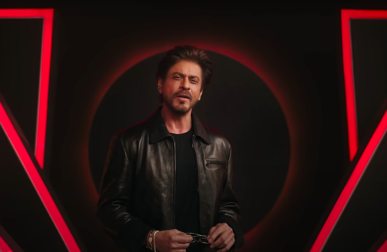 Shah Rukh Khan bewirbt das Regie-Debüt seines Sohnes Aryan